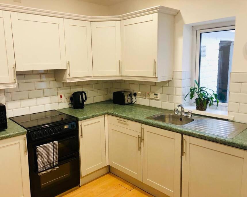 Cosy House, Lisburn Road Villa Белфаст Екстериор снимка